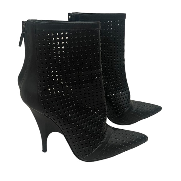 Authentic Alexander Wang Perforated Shelly Boots - Picture 3 of 11